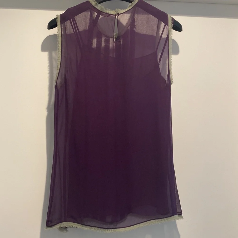 Stunning, 100% silk, BCBG blouse, size S - Picture 4 of 5